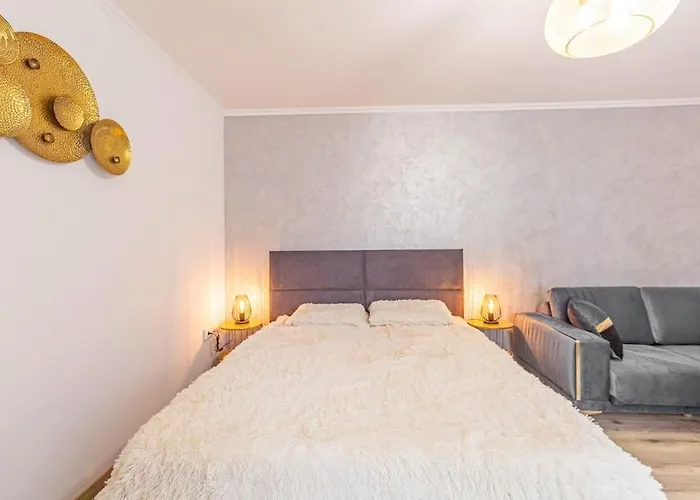 Flh - Black Church Apartman Brassó